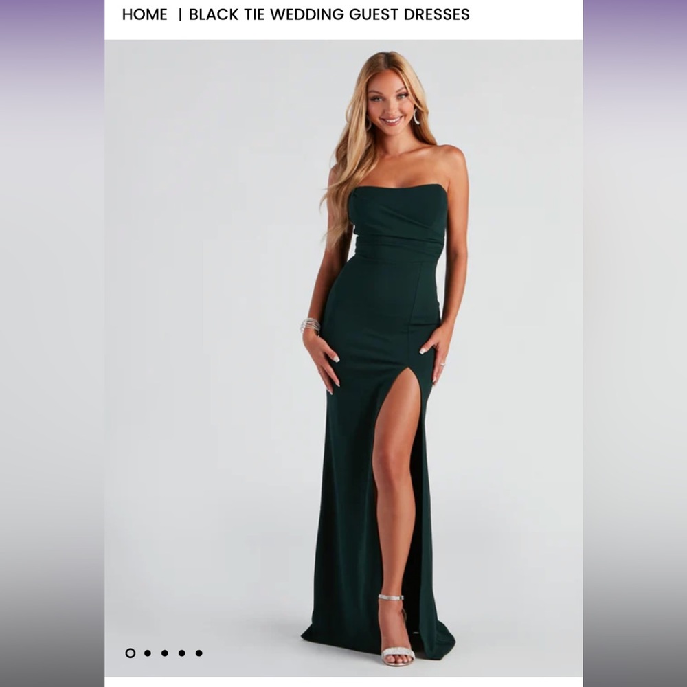 Brand new Windsor hunter green strapless formal dress